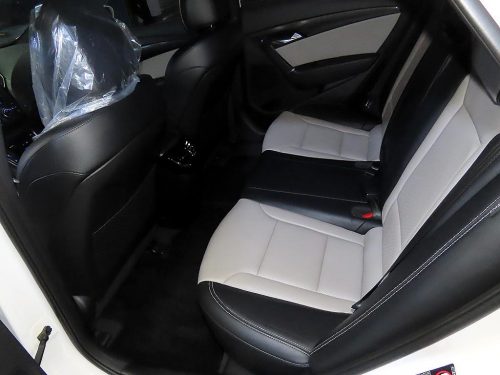 현대 더뉴i40Saloon 2.0 GDi 디스펙 사진 모두보기