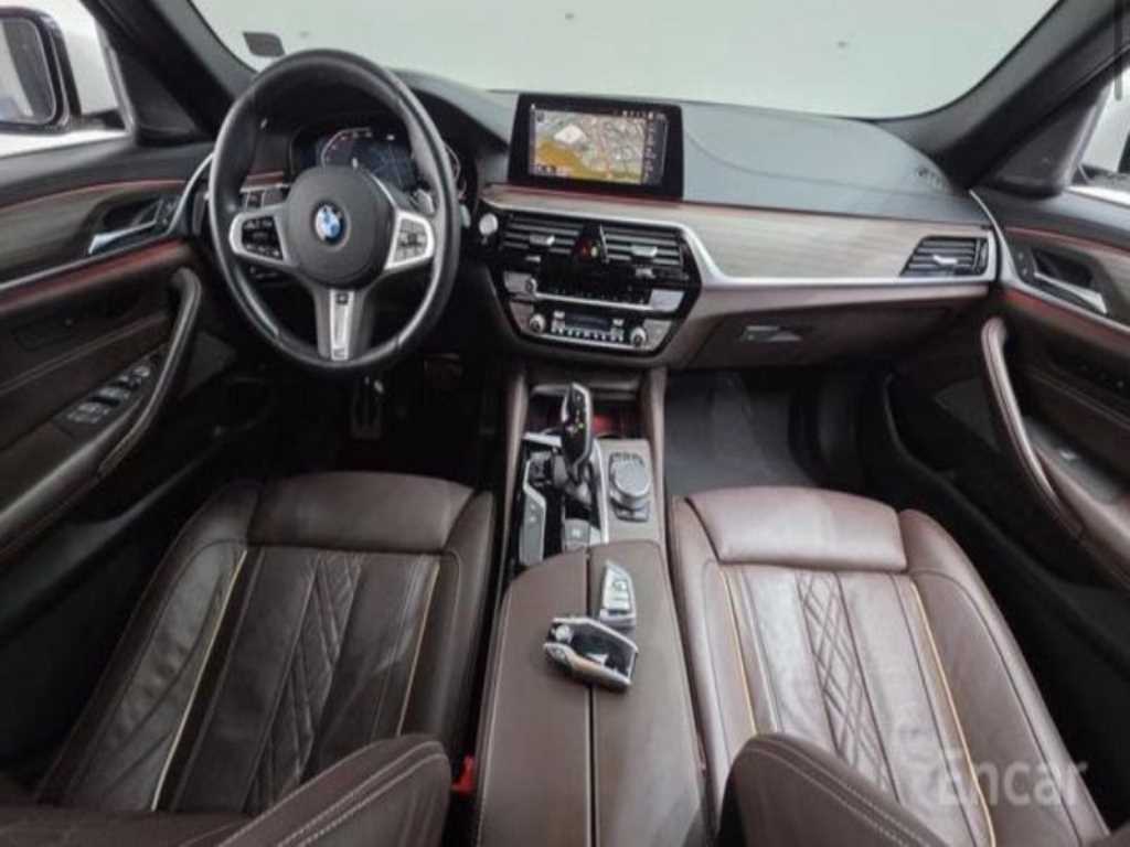 BMW 5시리즈 (G30) 530i M 스포츠 플러스 사진 9