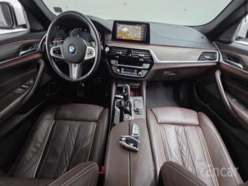 BMW 5시리즈 (G30) 520i M 스포츠 사진 9