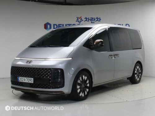 Hyundai Staria 4WD Diesel Lounge Prestige 9-Seater photo 2