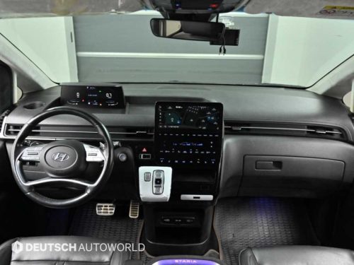 Hyundai Staria 4WD Diesel Lounge Prestige 9-Seater photo 8