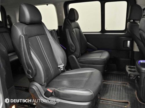 Hyundai Staria 4WD Diesel Lounge Prestige 9-Seater photo 12