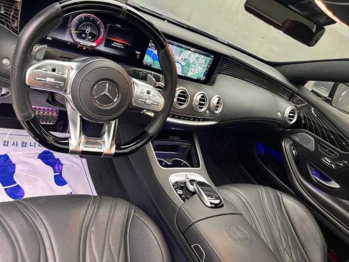 벤츠 S클래스-W222 S 63 AMG 4MATIC+ 쿠페 사진 모두보기