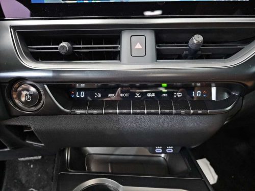 렉서스 UX 300h 2.0 사진 10