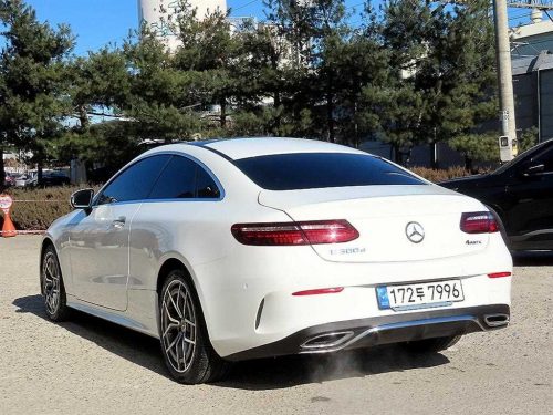 벤츠 E-클래스 W213 E300d 4MATIC 쿠페 사진 3