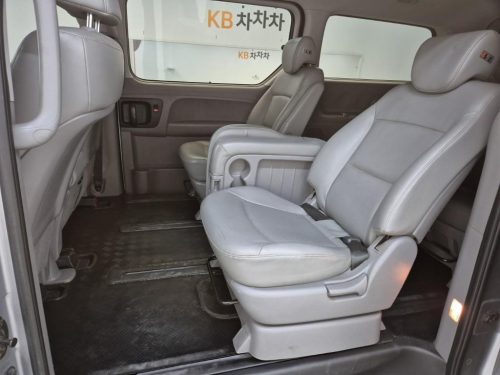 현대 그랜드 스타렉스 12인승 왜건 사진 13