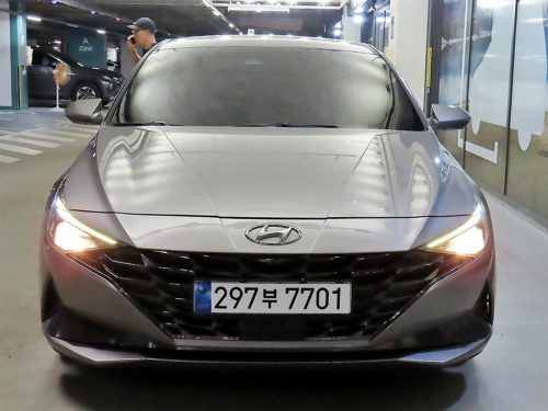 Hyundai Avante (CN7) 1.6 Modern photo 2
