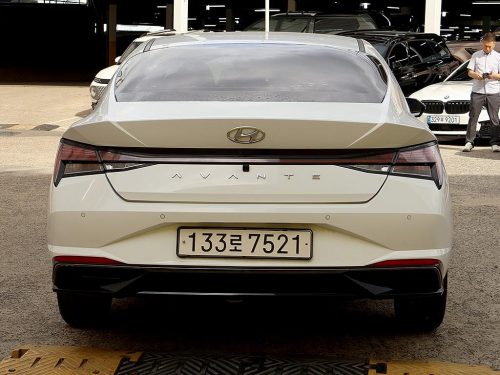 Hyundai Avante (CN7) 1.6 Corporate Only photo 3