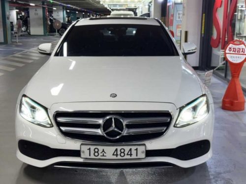 벤츠 E-클래스 W213 E220d 익스클루시브
