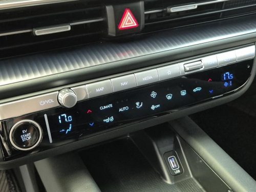 Hyundai Ioniq 6 Long Range Exclusive photo 16