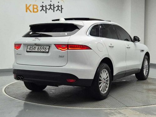 재규어 F-PACE 20d 프레스티지 사진 3