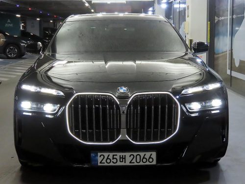 BMW 7시리즈 (G70) 740i sDrive M 스포츠 사진 2