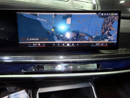BMW 7시리즈 (G70) 740i sDrive M 스포츠 사진 11