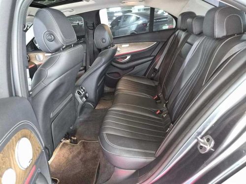 벤츠 E-클래스 W213 E300e 4MATIC 익스클루시브 사진 모두보기