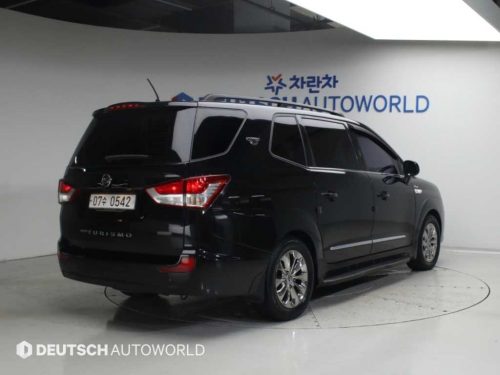 KG모빌리티(쌍용) 코란도투리스모 4WD TX 사진 2