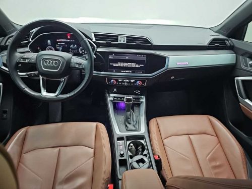 아우디 Q3 (F3) 35 TDI 콰트로 프리미엄 사진 모두보기