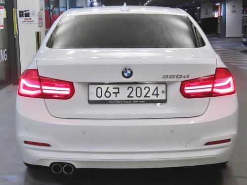 BMW 3시리즈 (F30) 320d 사진 5