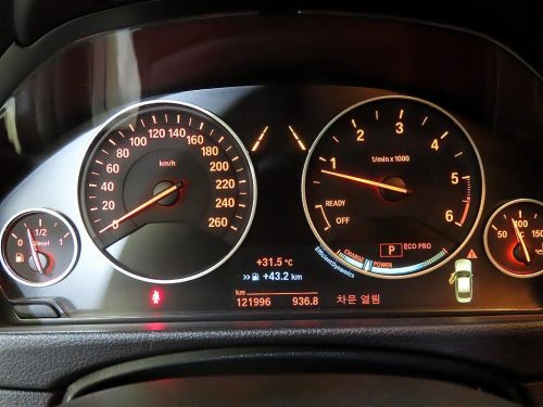 BMW 3시리즈 (F30) 320d 사진 9