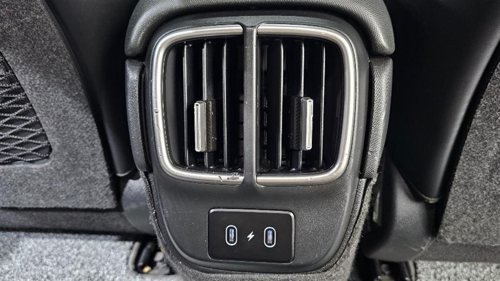 Vehiclephoto 19