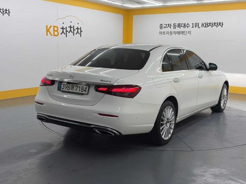 벤츠 E-클래스 W213 E220d 4MATIC 익스클루시브 사진 4