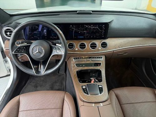 벤츠 E-클래스 W213 E220d 4MATIC 익스클루시브 사진 모두보기