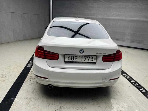 BMW 3시리즈 (F30) 320d 사진 3
