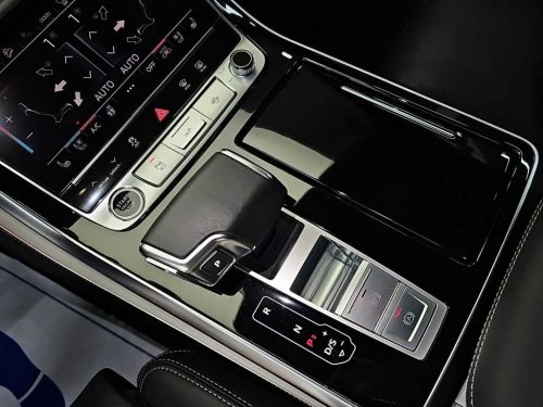아우디 Q8 55 TFSI 콰트로 프리미엄 사진 8