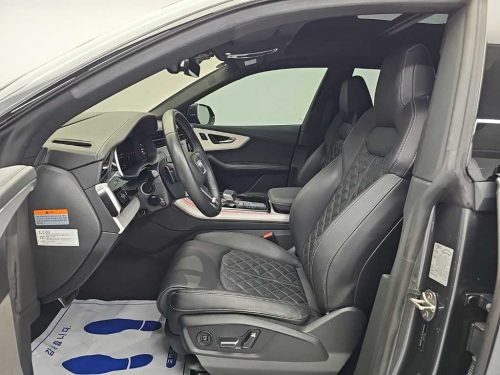 아우디 Q8 55 TFSI 콰트로 프리미엄 사진 11