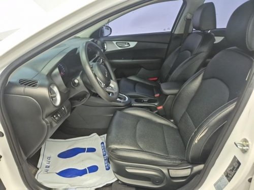 Kia The New K3 2nd Gen 1.6 Gasoline Trendy photo 11