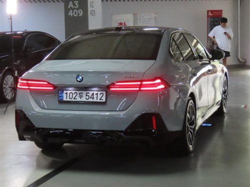 BMW 5시리즈 (G60) 520i 사진 3