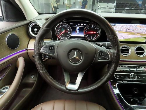 벤츠 E-클래스 W213 E220d 익스클루시브 사진 7