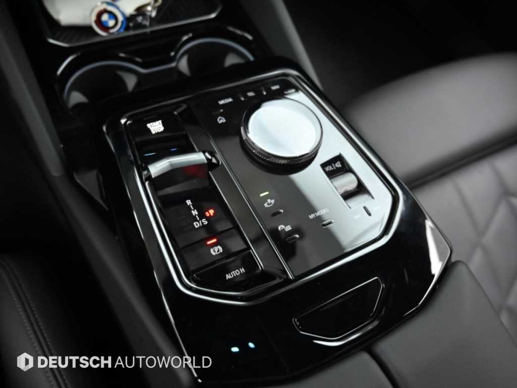 BMW 5시리즈 (G60) 520i 사진 9