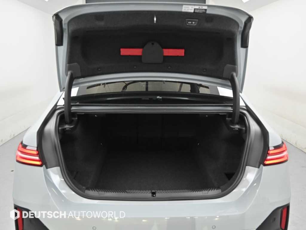 BMW 5시리즈 (G60) 520i 사진 19