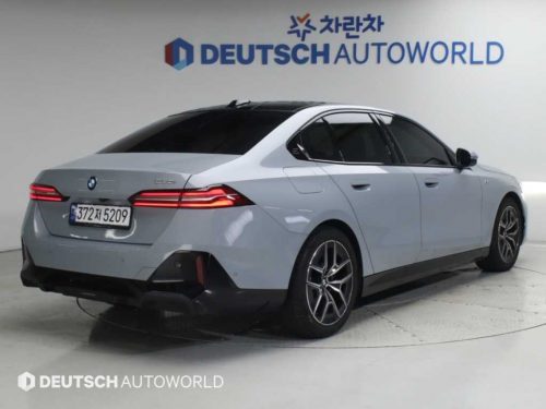 BMW 5시리즈 (G60) 520i 사진 2
