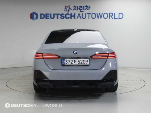 BMW 5시리즈 (G60) 520i 사진 4