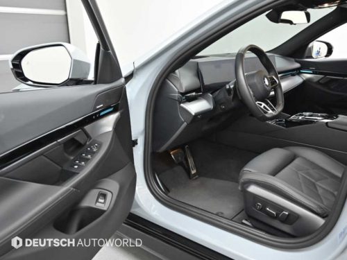 BMW 5시리즈 (G60) 520i 사진 11