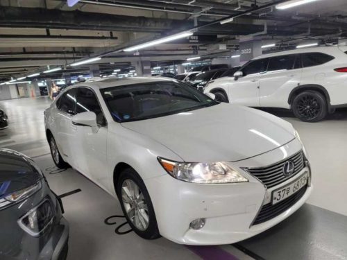 렉서스 뉴ES300h 슈프림 사진 5