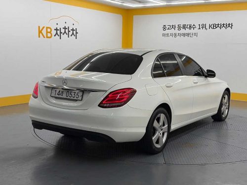 벤츠 C클래스 W205 C200 d 사진 4