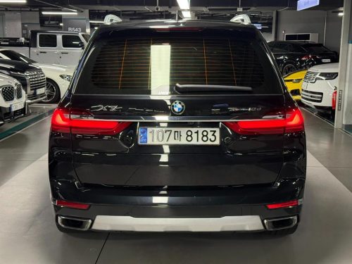 BMW X7 (G07) xDrive 30d 디자인 퓨어 엑셀런스 6인승 사진 3