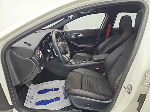 벤츠 A클래스 W176 A45 AMG 4MATIC 사진 12