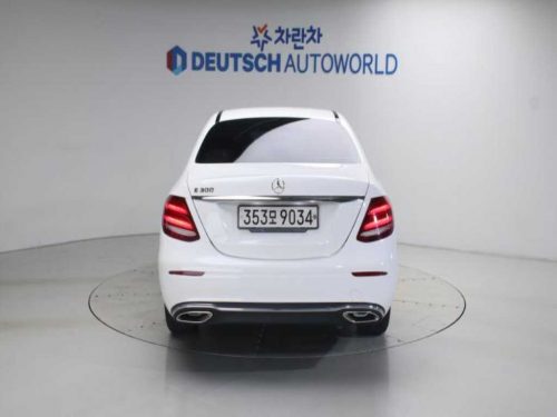 벤츠 E-클래스 W213 E300 아방가르드 사진 4