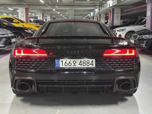 아우디 R8 (4S) 5.2 V10 퍼포먼스 쿠페 사진 4