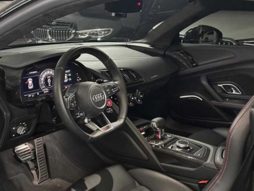 아우디 R8 (4S) 5.2 V10 퍼포먼스 쿠페 사진 모두보기