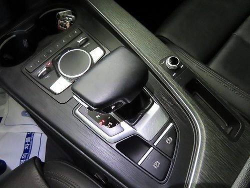 아우디 A4 (B9) 40 TFSI 사진 12