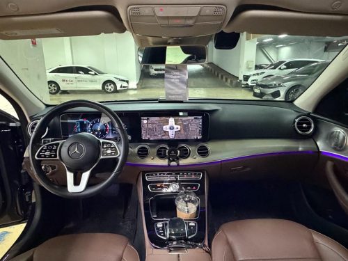 벤츠 E-클래스 W213 E300 4MATIC AMG LINE 사진 9
