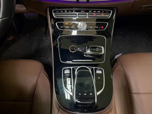 벤츠 E-클래스 W213 E300 4MATIC AMG LINE 사진 13
