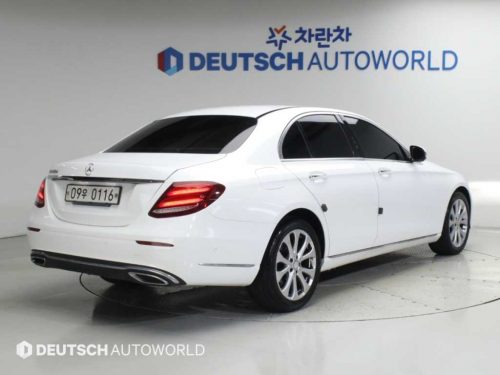 벤츠 E-클래스 W213 E220d 익스클루시브 사진 2