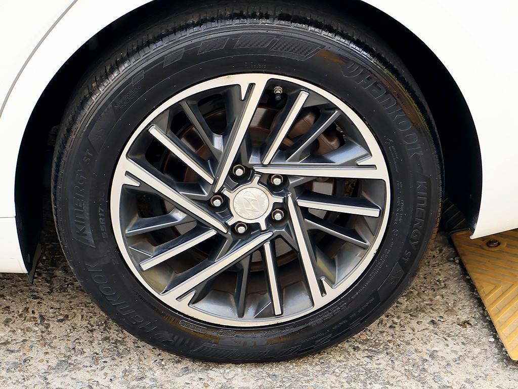 Vehiclephoto 19