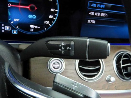 벤츠 E-클래스 W213 E300e 4MATIC 익스클루시브 사진 12