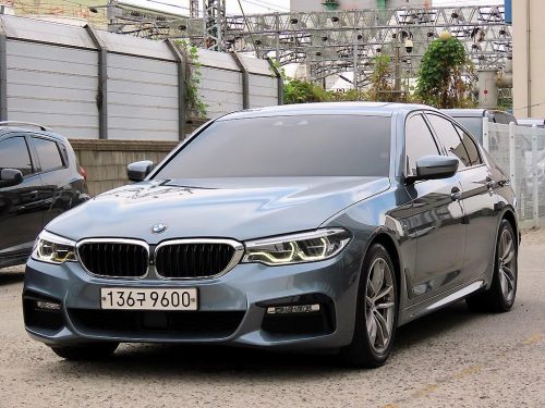 BMW 5시리즈 (G30) 520d xDrive M 스포츠 플러스 사진 2